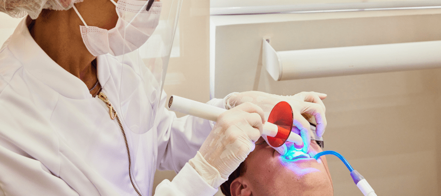 Laserowe wybielanie zębów
